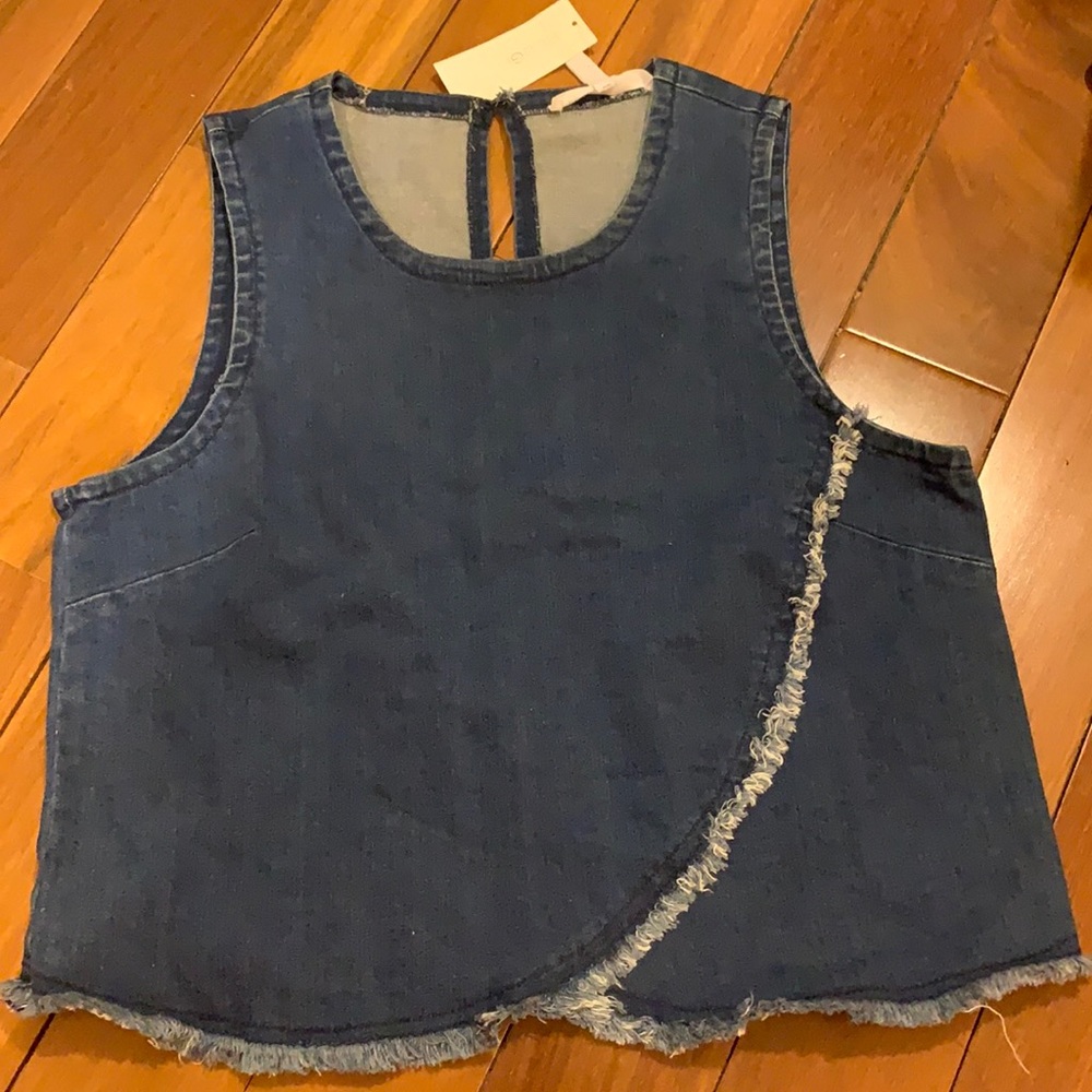 BCBG blue Jean sleeveless Top/blouse